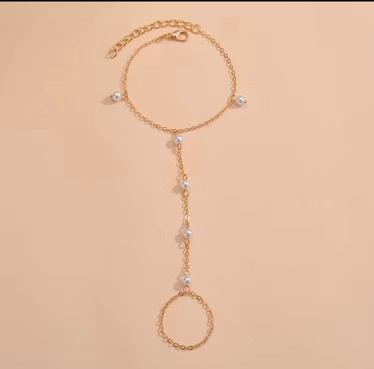 Trendy Pearl Bracelet